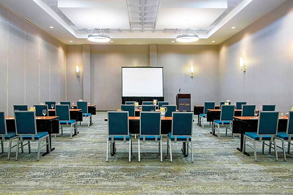 Courtyard by Marriott Edmonton West