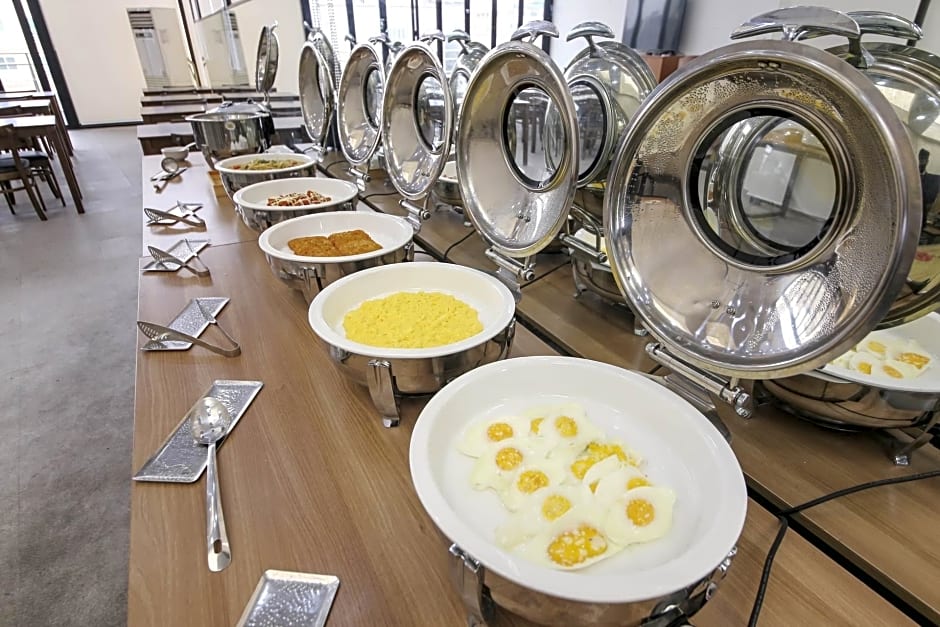 Benikea Cheonan Tourist Hotel