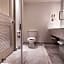 HS HOTSSON Hotel Leon