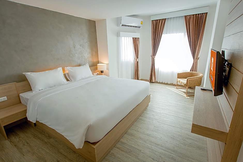 B2 Nakhonsawan Premier Hotel