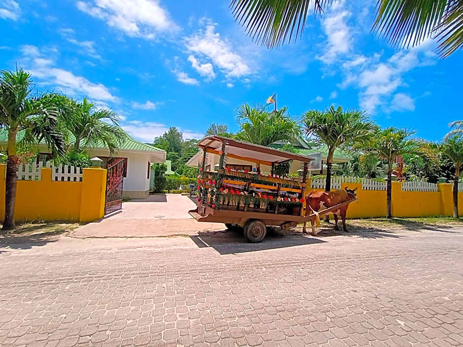 Le Surmer Self Catering Chalets