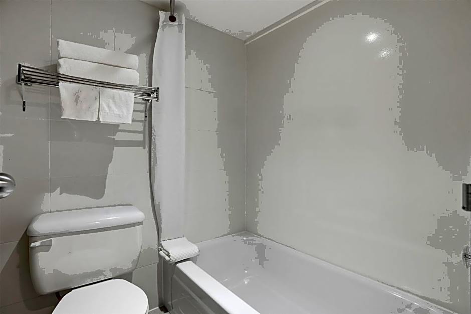 Seven Oaks Hotel Regina, SureStay Collection by Best Western