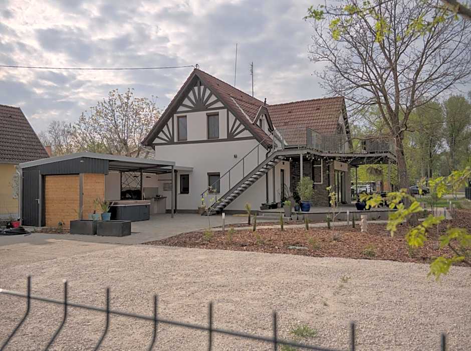 Vadvirág Villa