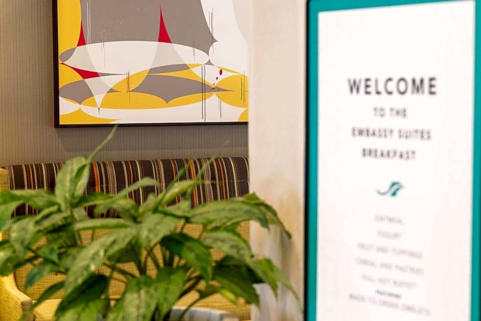 Embassy Suites by Hilton Bloomington / Minneapolis