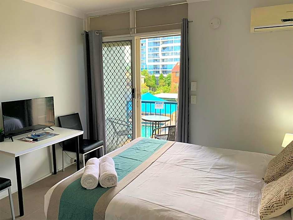 Broadwater Keys Holiday Apartments