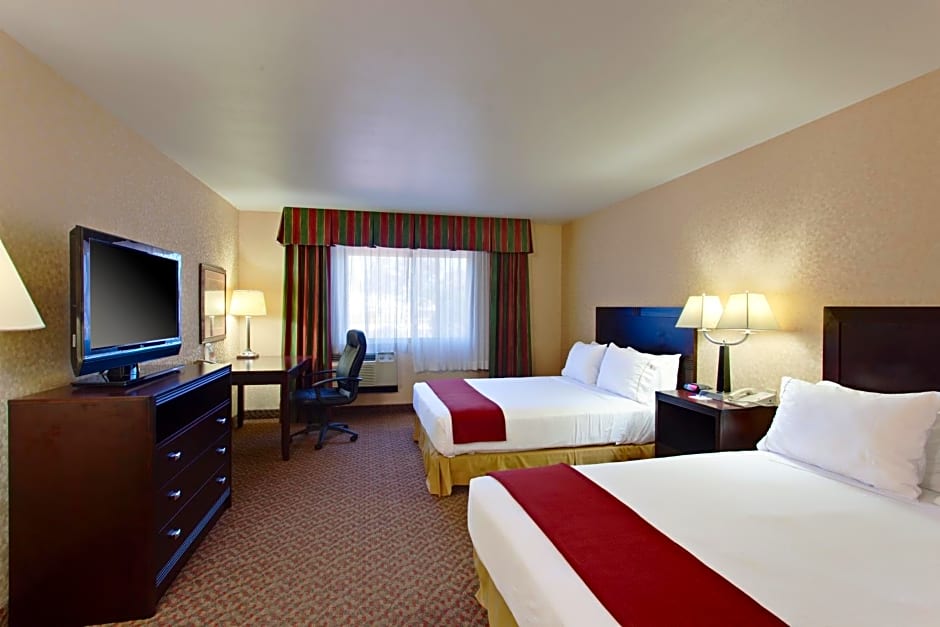 Holiday Inn Express Temecula By IHG