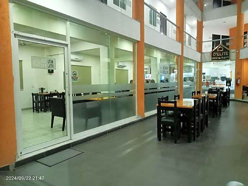 Hotel Plaza Elite