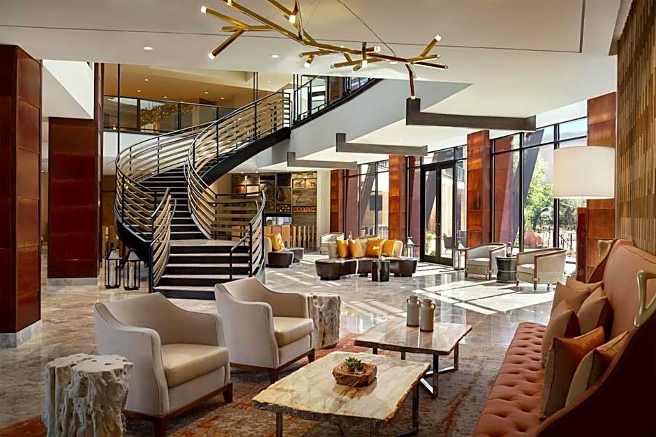 Hoodoo Moab, Curio Collection By Hilton