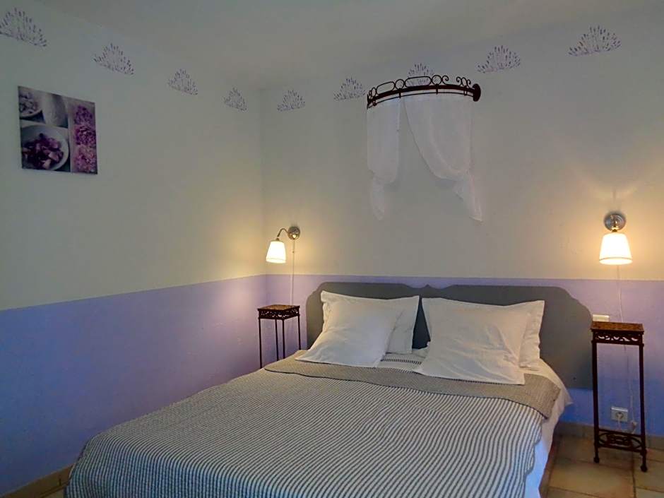 Clos des Lavandes - Chambres et Suites de charme climatisées-Luberon