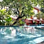 Harris Hotel & Residences Sunset Road