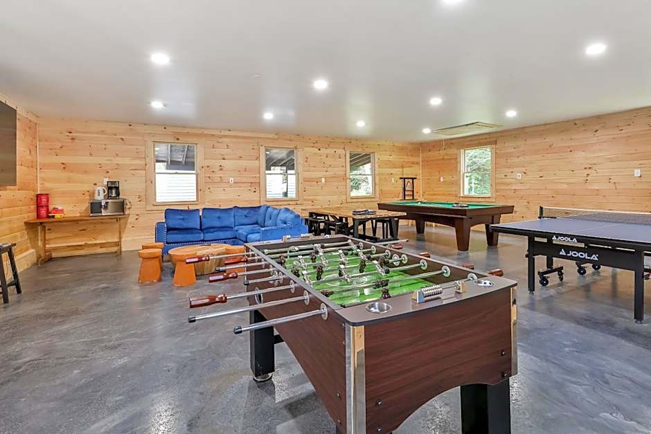 Matterhorns Hunter Lodge