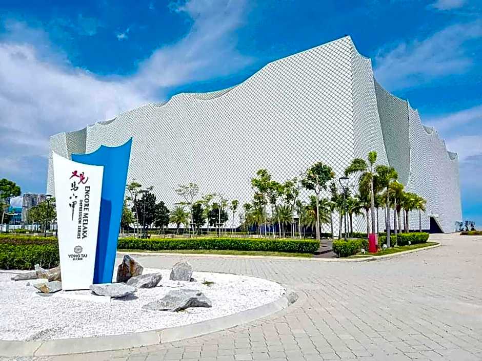 Hallmark Express Hotel