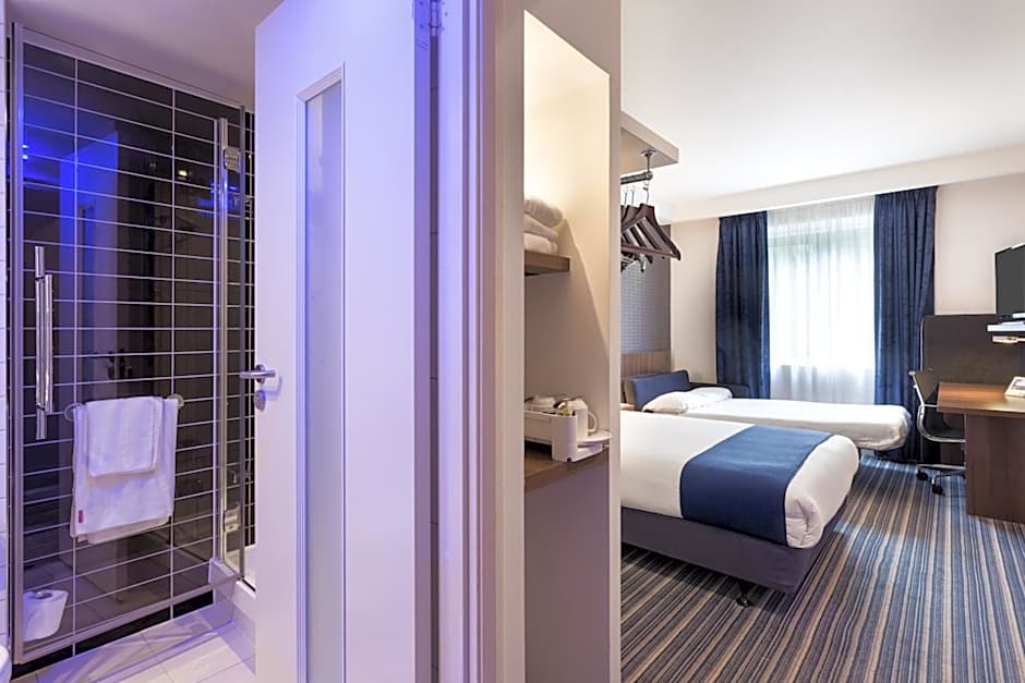 Holiday Inn Express Colchester By IHG