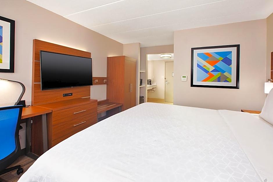 Holiday Inn Express Fairfax-Arlington Boulevard By IHG