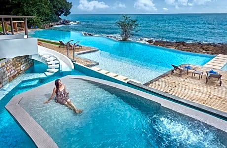 Independence Hotel Resort & Spa