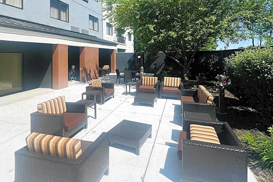 Country Inn & Suites by Radisson, Columbus-Edinburgh