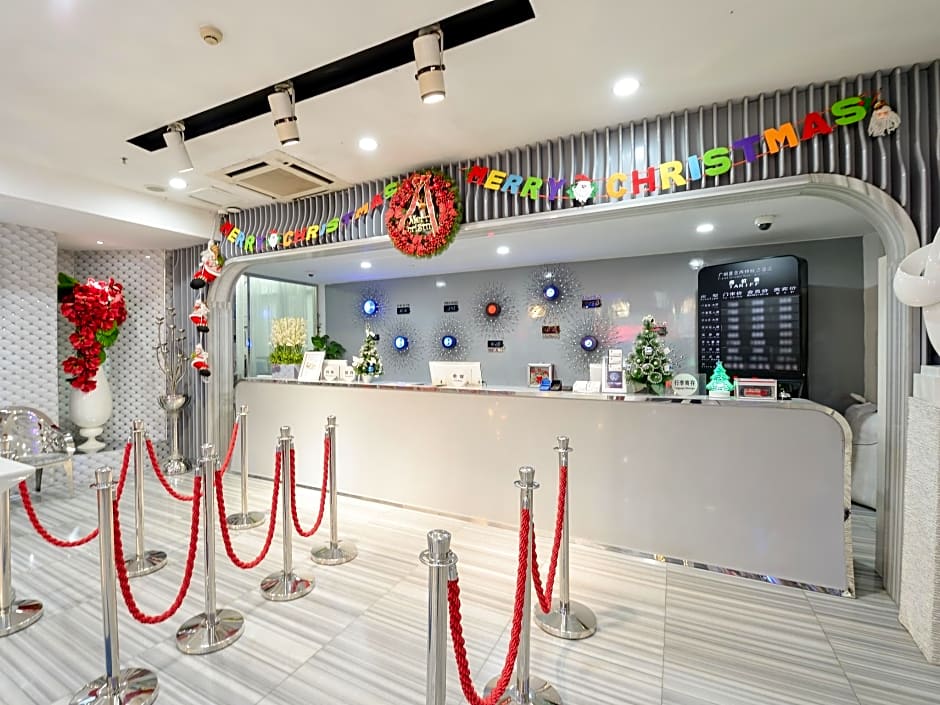 Planet Hotel