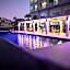 Cairns Harbourside Hotel