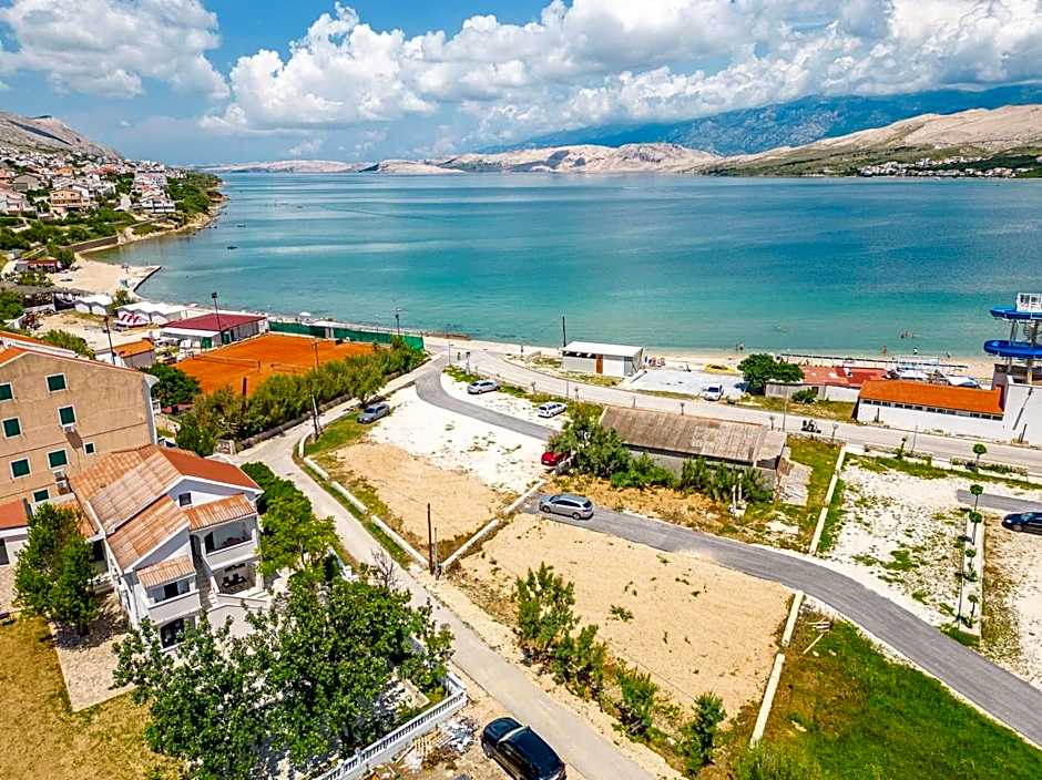 Apartmani Curic beachfront by Pag tours