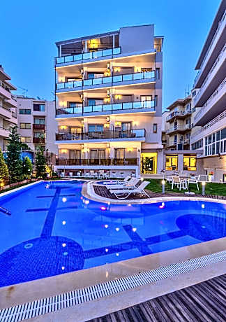 Leonidas Hotel & Apartments