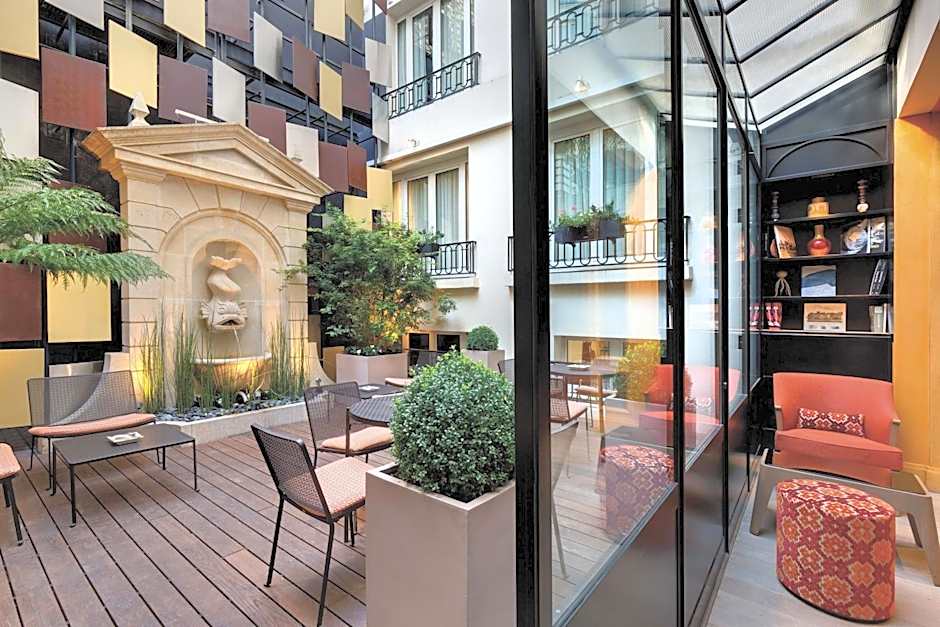 Rochester Champs-Elysees Hotel