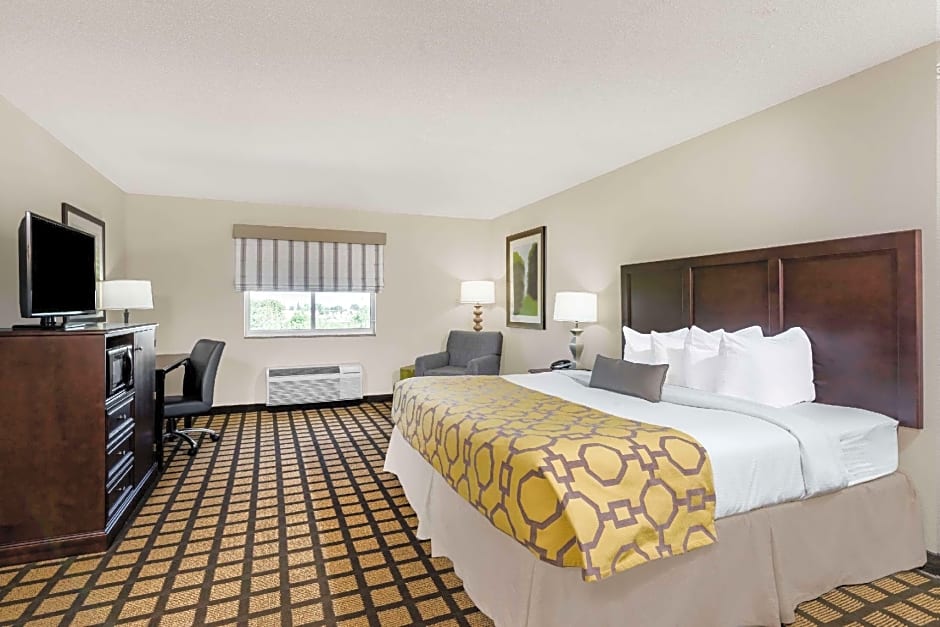 Baymont by Wyndham Erie