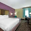 La Quinta Inn & Suites by Wyndham Lake Charles-Westlake