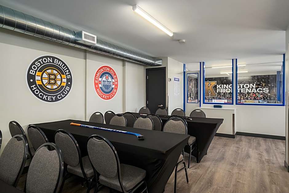 Comfort Suites Kingston Central