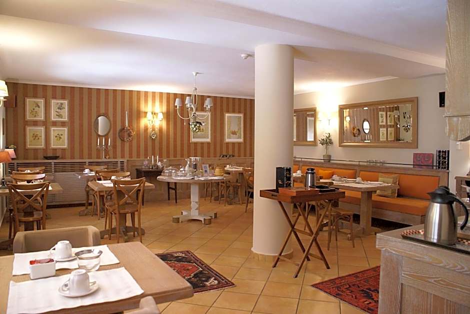 Gamila Rocks Mountain Hotel