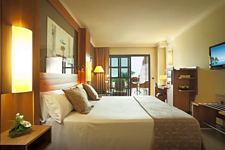 Single Use Superior with sea views