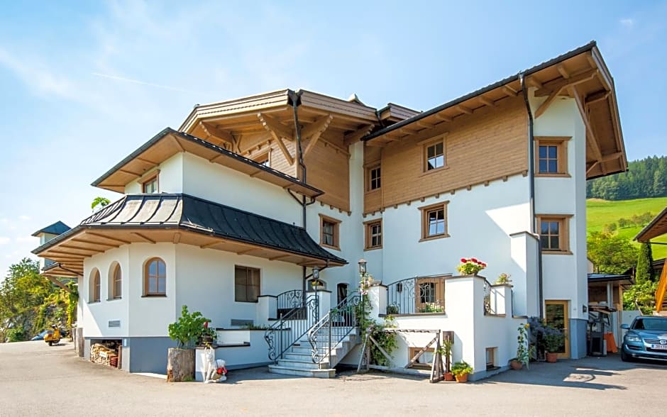 Hotel und Alpen Apartments mit Sauna - Bürglhöh