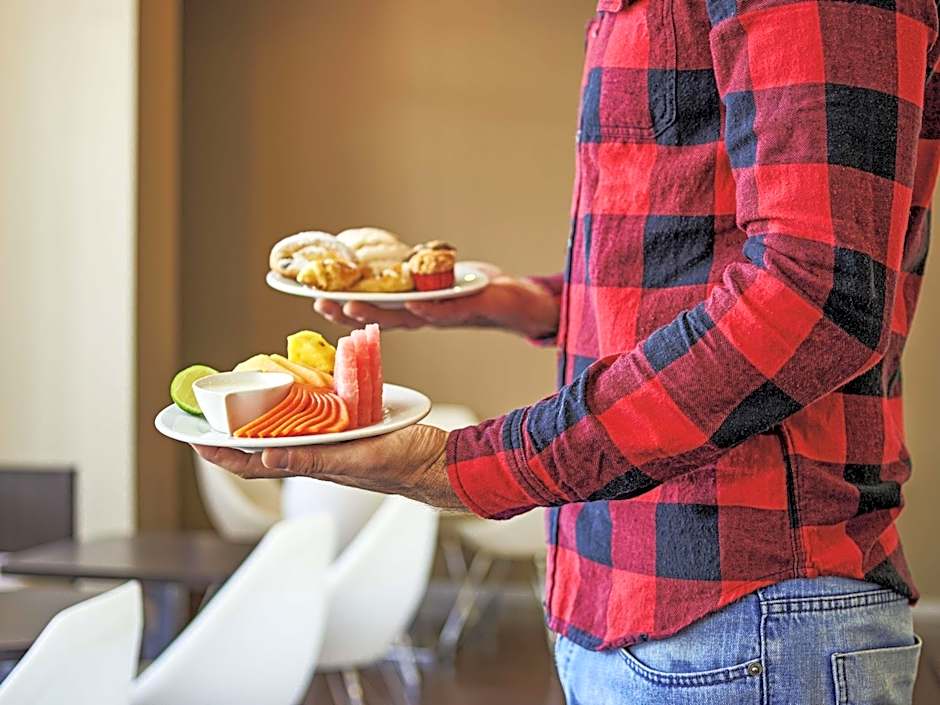 Ibis Monterrey Valle