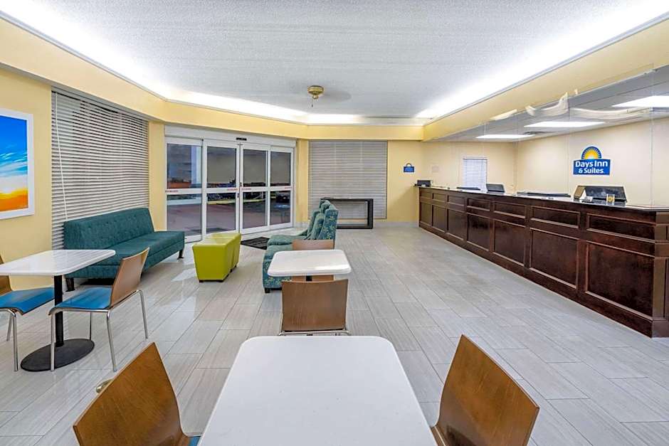 Days Inn by Wyndham Panama City