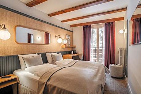 Connecting Rooms for 4 People