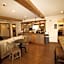 Boarders Inn & Suites by Cobblestone Hotels - Syracuse