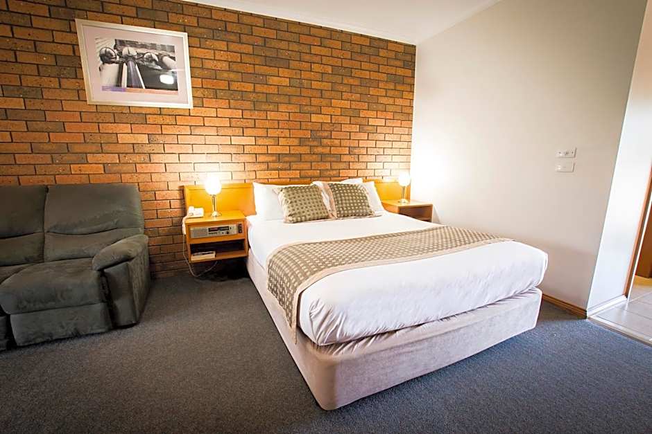 Sportslander Motor Inn