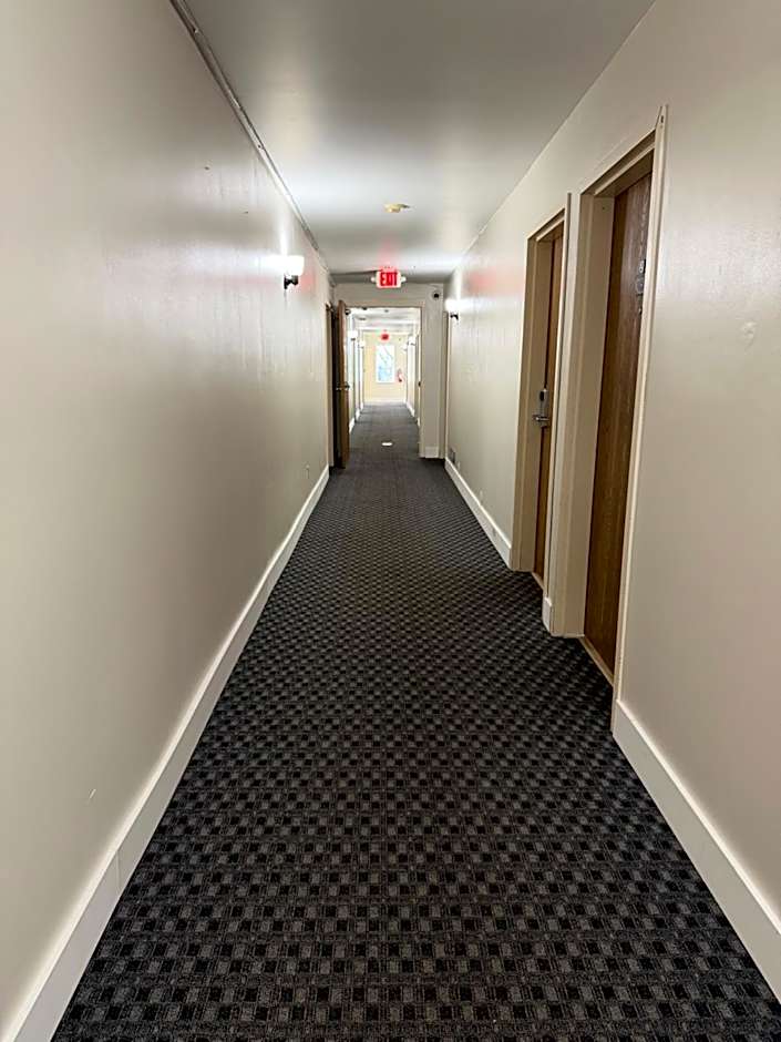 Super 8 by Wyndham Canandaigua