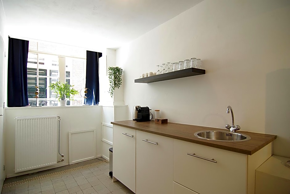 Cosy apartment right in the city center with AIRCO!