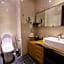 V Plaza Hotel