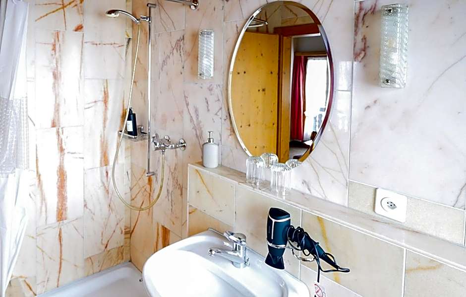 Workation Apartments - 24-7 Self-Checkin - Hotel Postigliun Sedrun