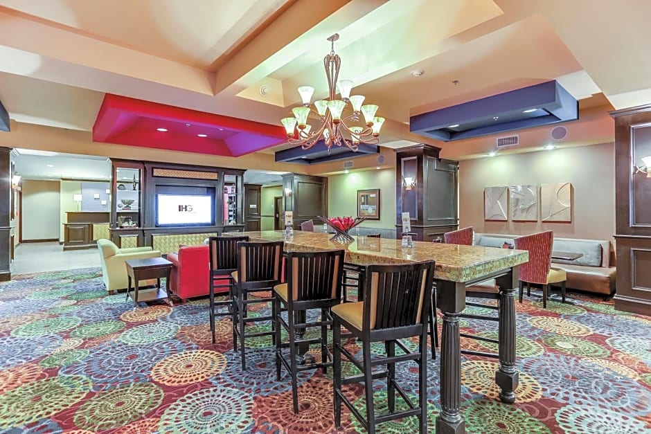 Holiday Inn Express Hotel & Suites Huntsville By IHG