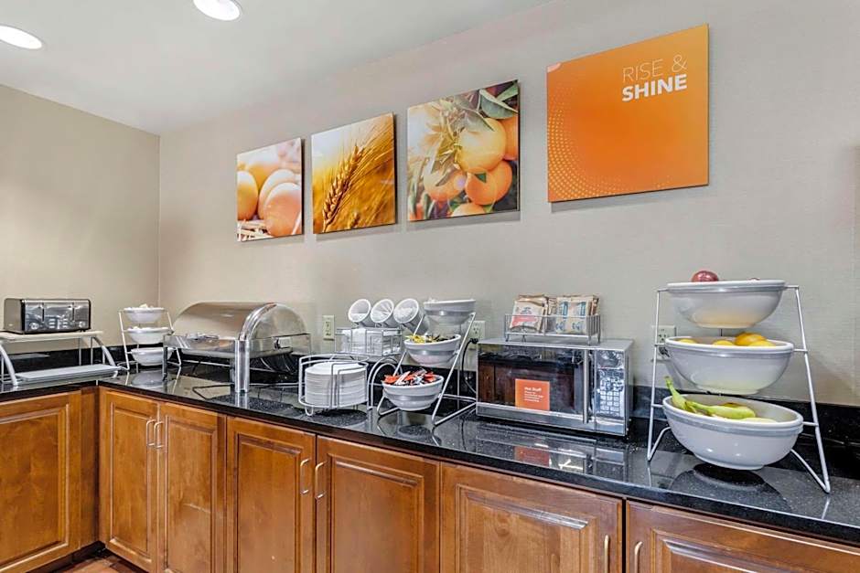 Comfort Suites Knoxville East