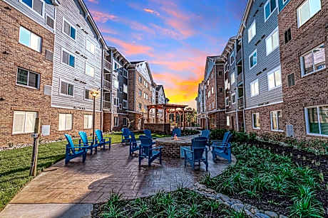WaterWalk Extended Stay by Wyndham Charlotte - Arrowood