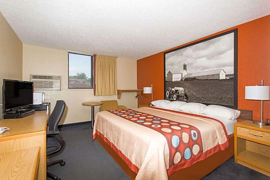 Super 8 by Wyndham Chadron NE