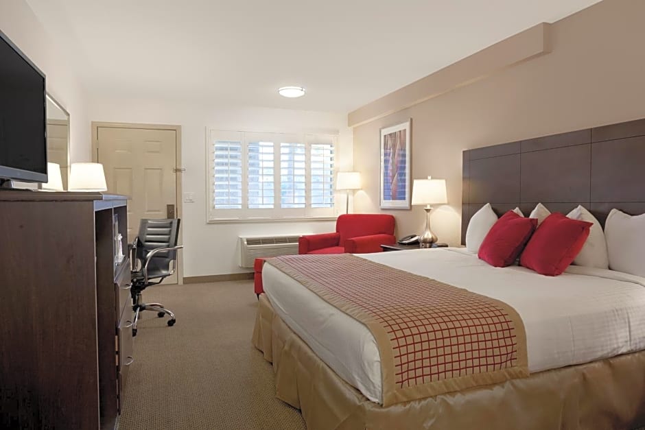 Infinity Inn & Suites