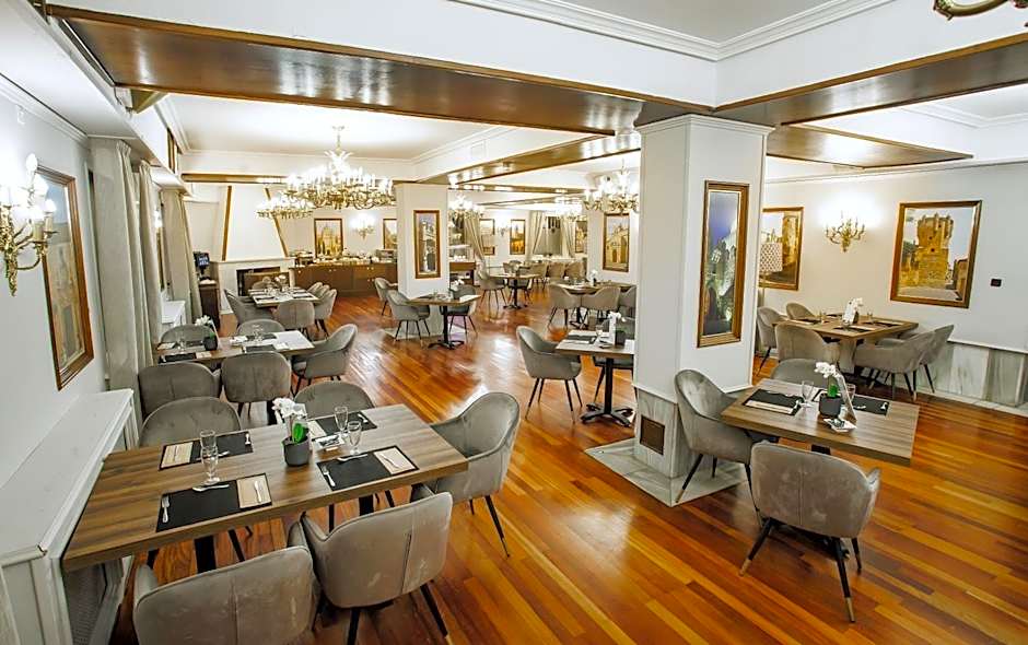 Hotel Conde Rodrigo II by eme hoteles