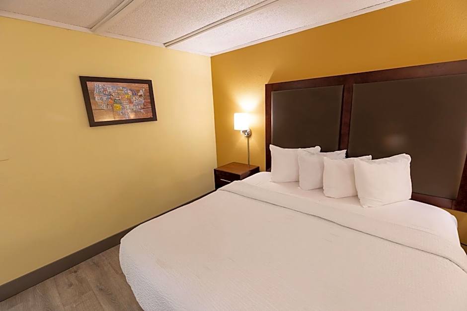 Kings House Motor Hotel, a Dazzler Select by Wyndham