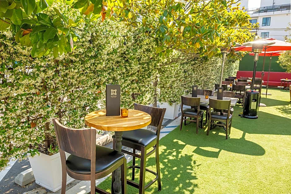 Hollywood Historic Hotel