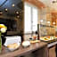 Jupiter Luxury Hotel
