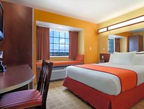 1 Queen Bed Studio Mobility Accessible Suite Non-Smoking